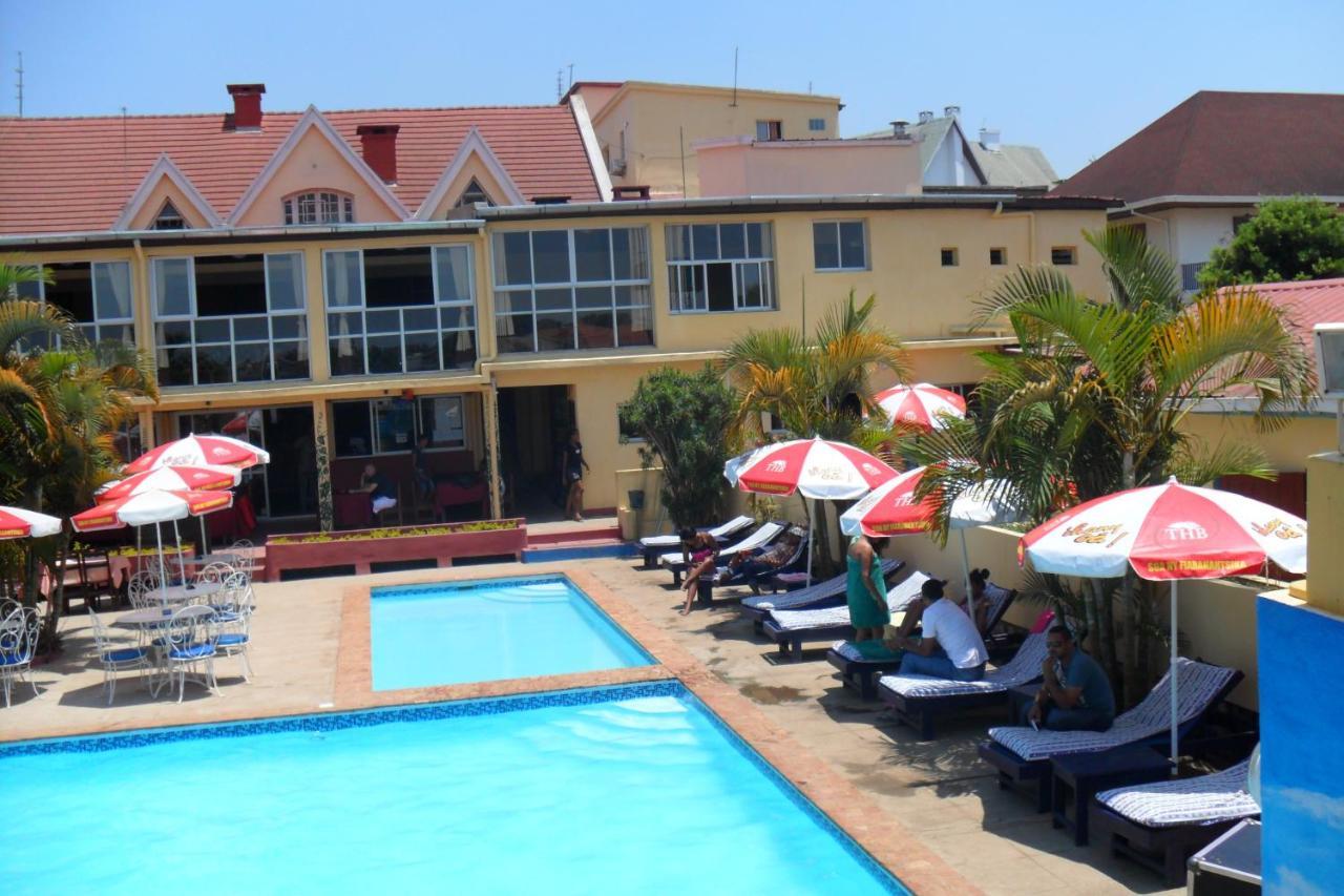 Hotel - Appartement Meuble " Les Flots Bleu " Antananarivo Exterior photo